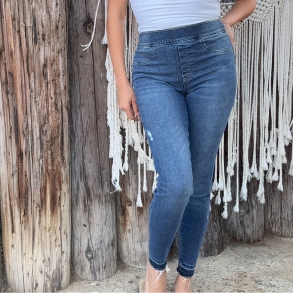 SPANX distressed high rise elastic waist Jeggings - Picture 8 of 12